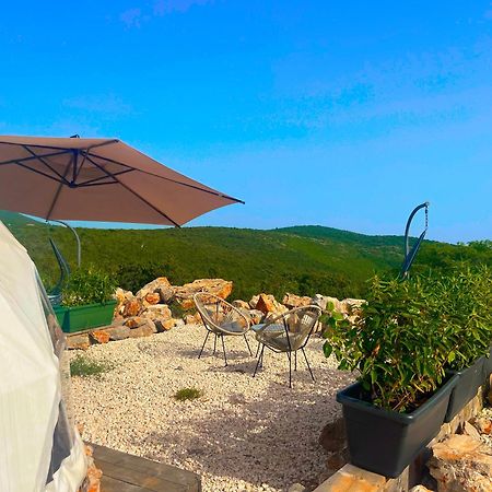 Hotel Glamping Rose Radovici Exterior foto