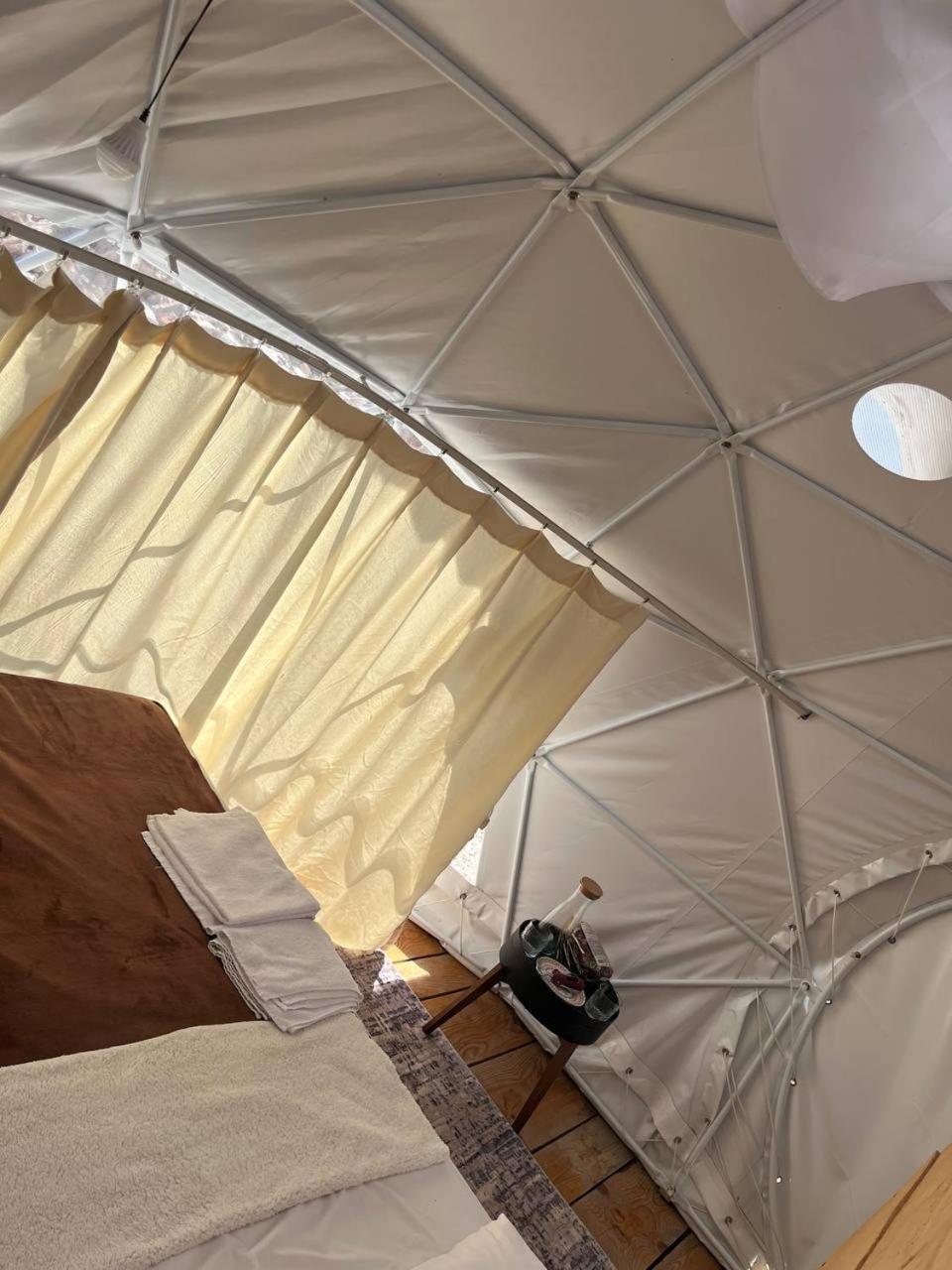 Hotel Glamping Rose Radovici Exterior foto