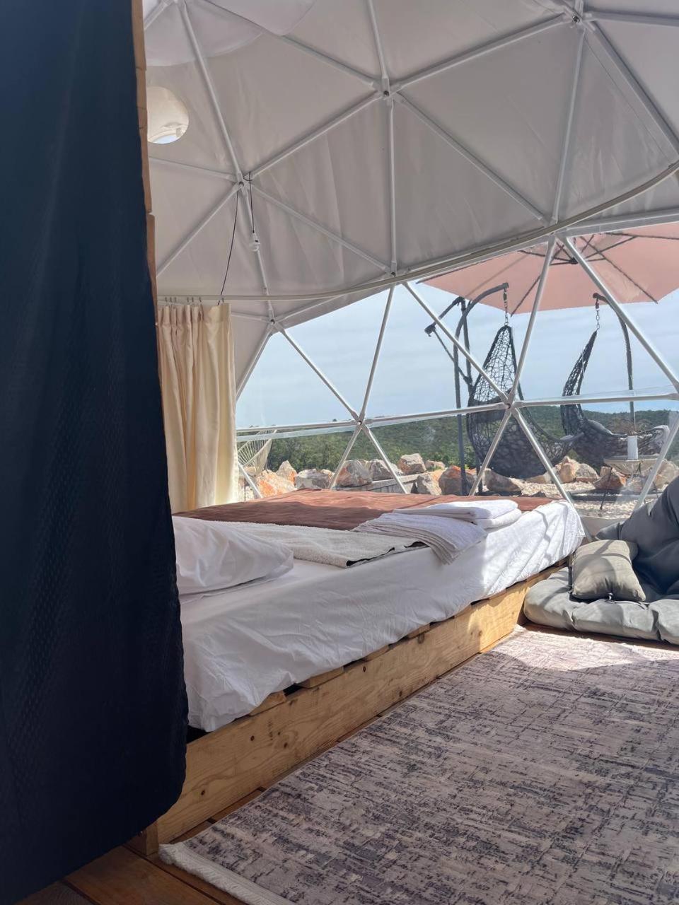 Hotel Glamping Rose Radovici Exterior foto