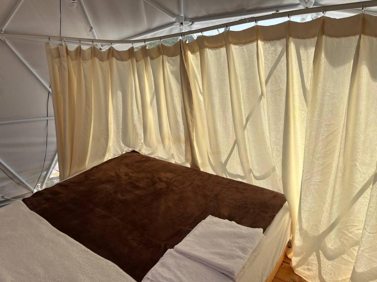 Hotel Glamping Rose Radovici Exterior foto
