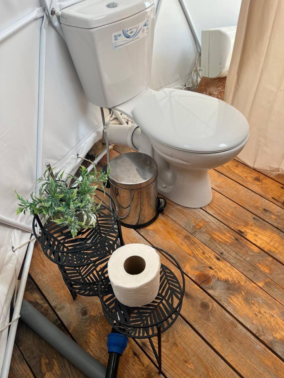 Hotel Glamping Rose Radovici Exterior foto